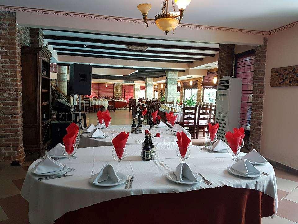 Hotel Vila Aeroport Rinas Restaurant billede